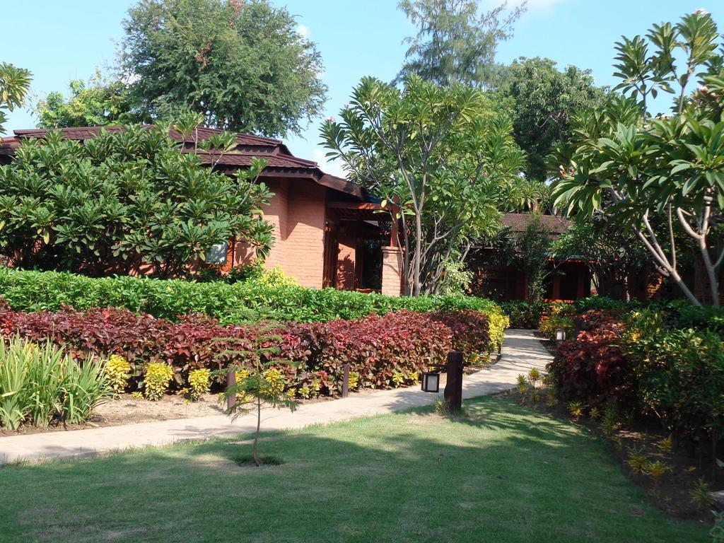 Aye Yar River View Resort Баган Экстерьер фото
