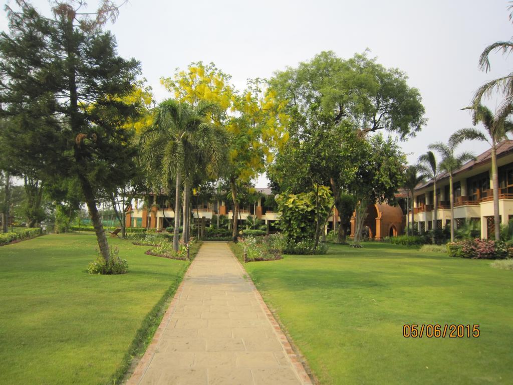Aye Yar River View Resort Баган Экстерьер фото