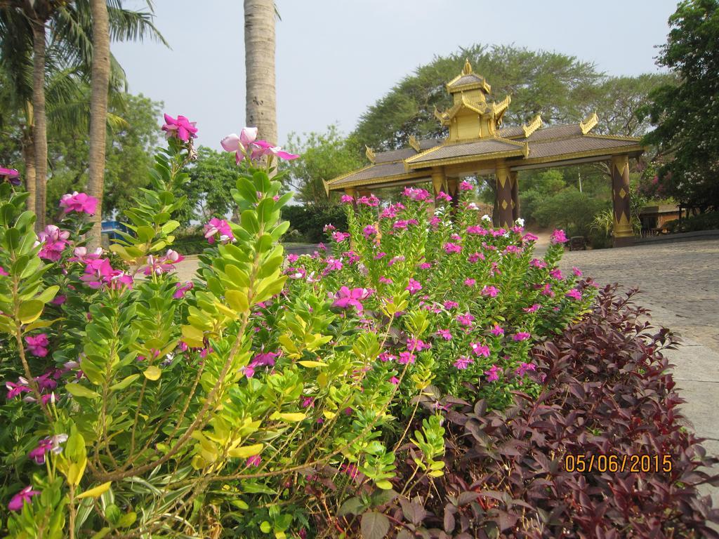 Aye Yar River View Resort Баган Экстерьер фото