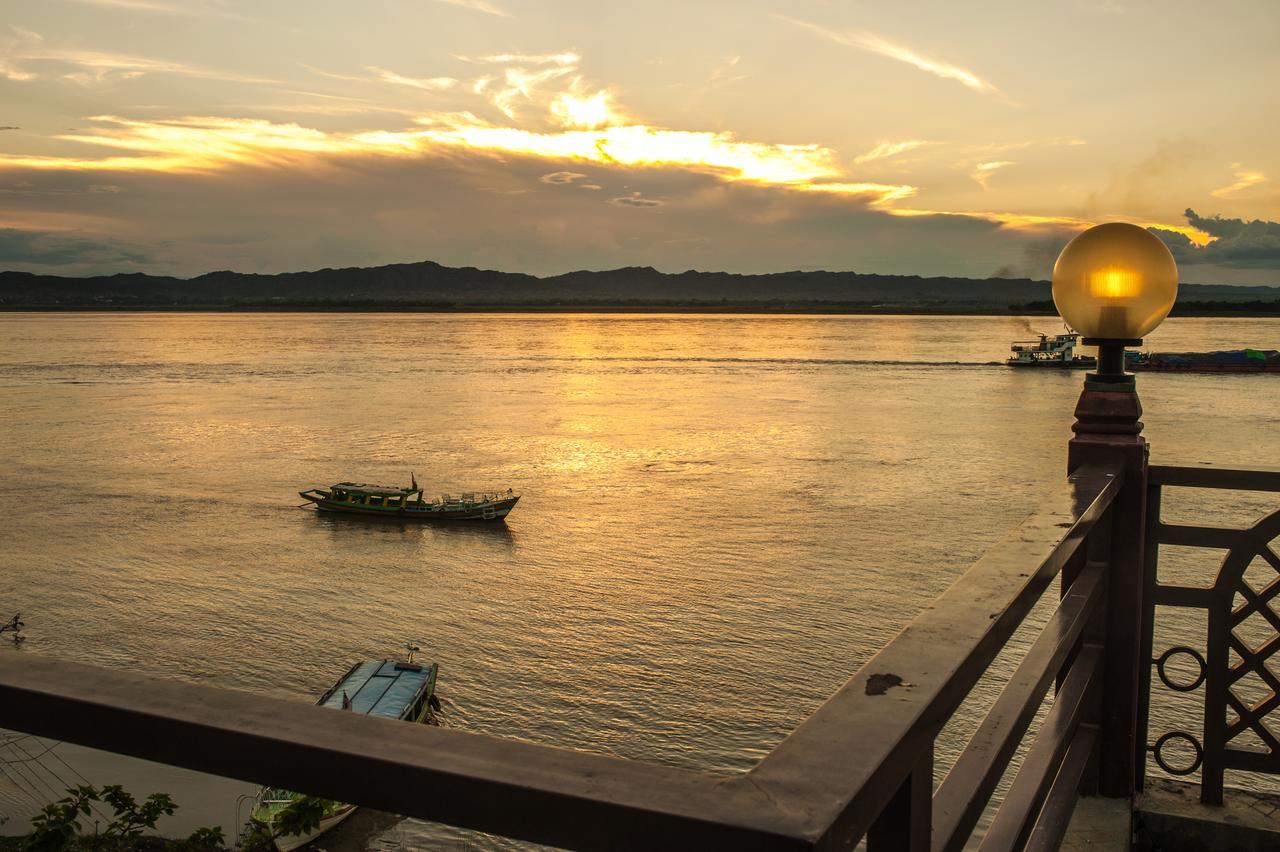 Aye Yar River View Resort Баган Экстерьер фото